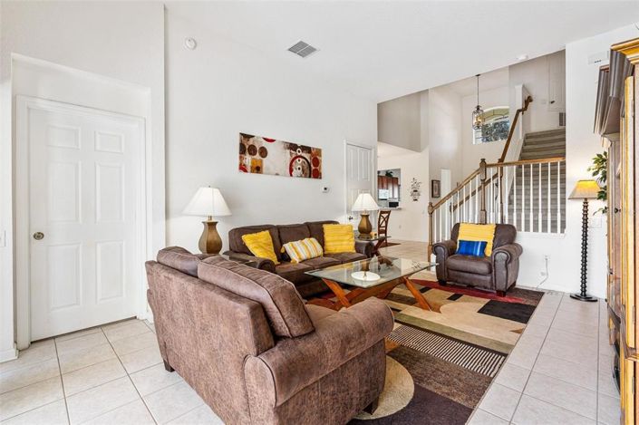 Image No.3-5 Bed House for sale
