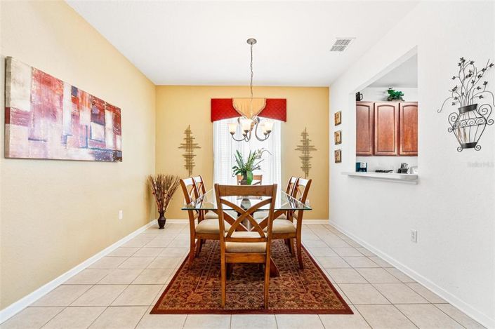 Image No.7-5 Bed House for sale