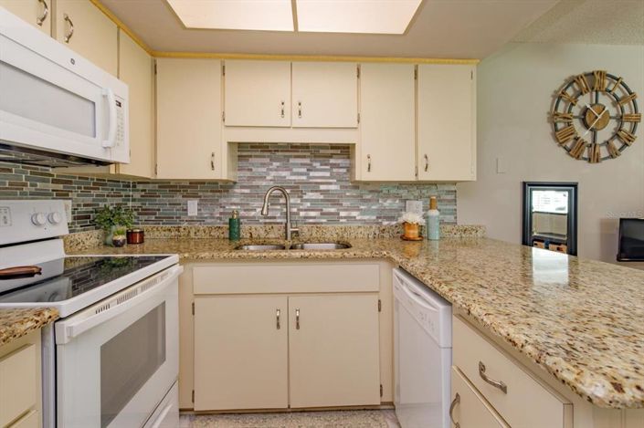 Image No.11-2 Bed Apartment for sale