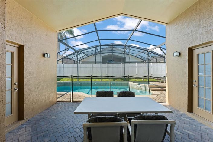 Image No.42-5 Bed House for sale