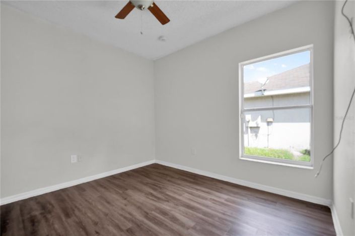 Image No.25-3 Bed House for sale