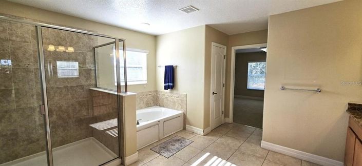 Image No.29-5 Bed House for sale
