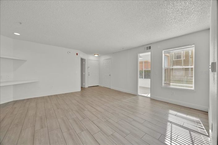 Image No.8-Appartement de 2 chambres à vendre à Saint John