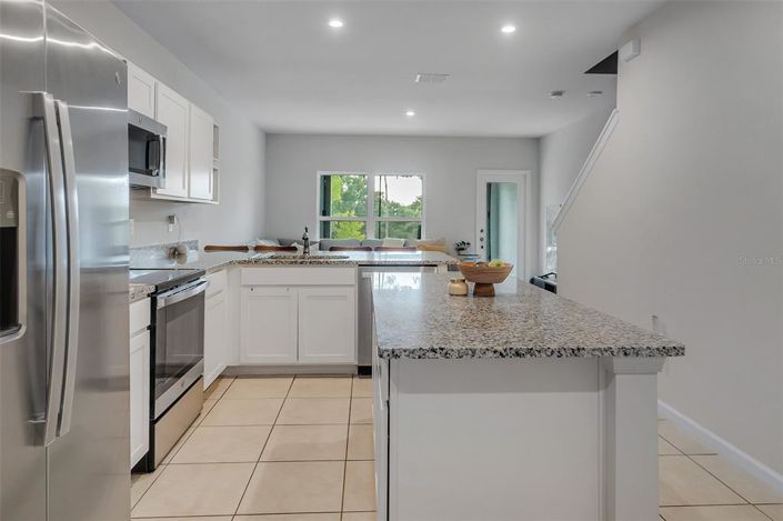 Image No.4-3 Bed Townhouse for sale
