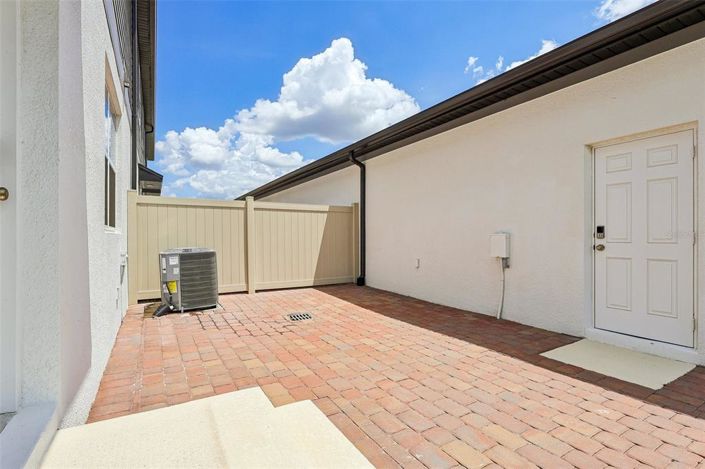 Image No.34-3 Bed Townhouse for sale