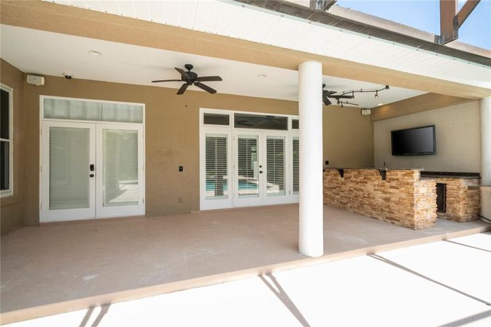 Image No.57-5 Bed House for sale