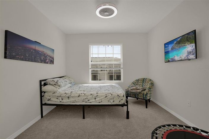 Image No.20-3 Bed Townhouse for sale