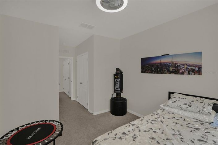 Image No.21-3 Bed Townhouse for sale