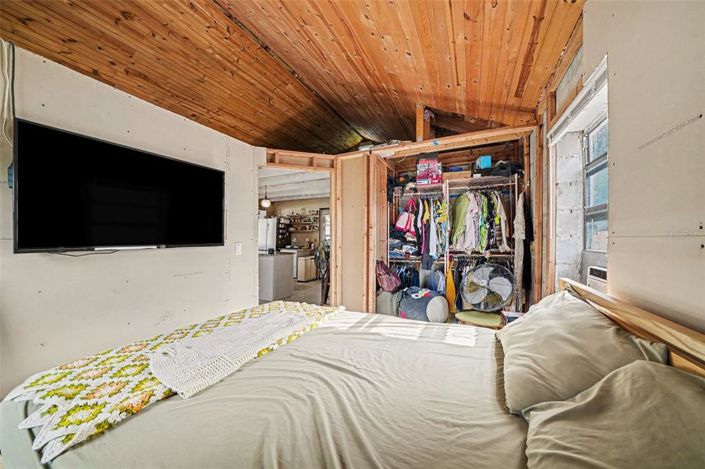 Image No.15-1 Bed House for sale