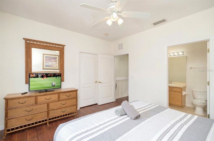 Image No.11-4 Bed Townhouse for sale