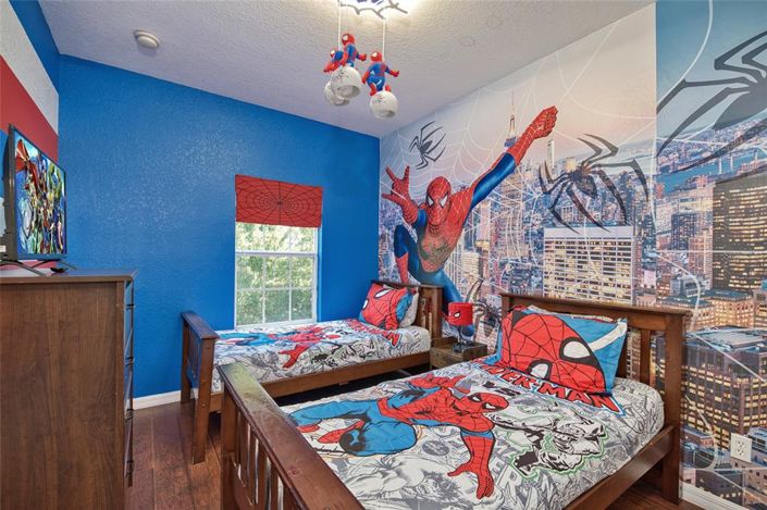 Image No.17-4 Bed Townhouse for sale
