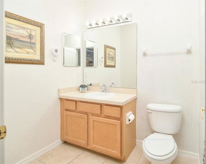 Image No.19-4 Bed Townhouse for sale
