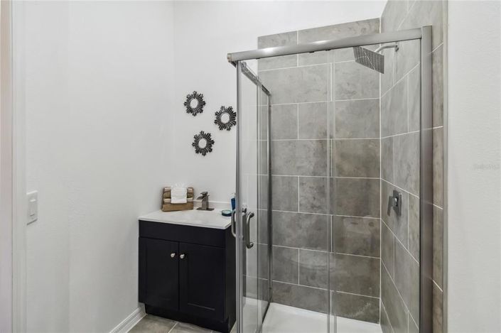 Image No.23-5 Bed House for sale