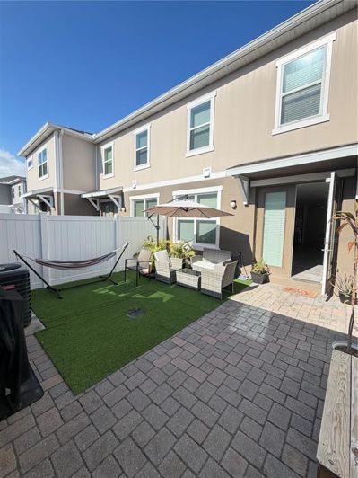 Image No.10-3 Bed Townhouse for sale