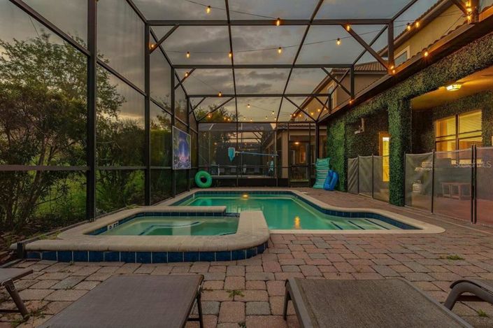 Image No.16-6 Bed House for sale