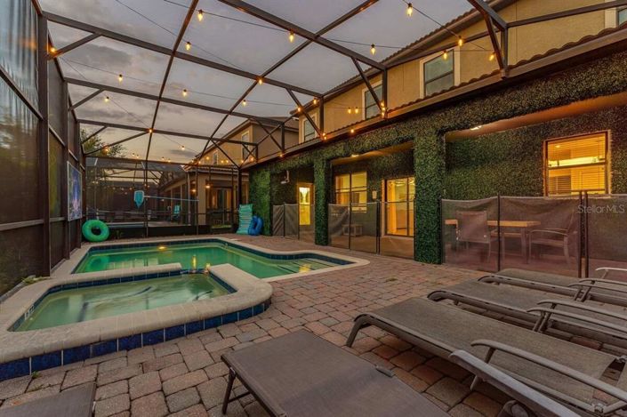 Image No.19-6 Bed House for sale