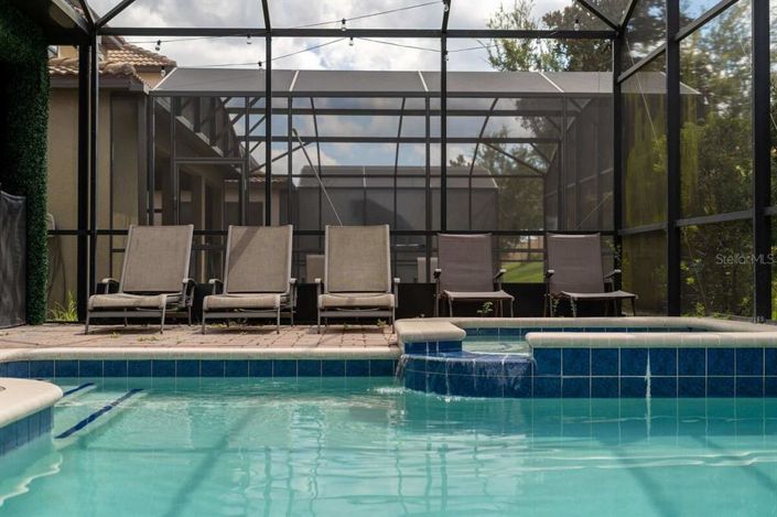 Image No.26-6 Bed House for sale
