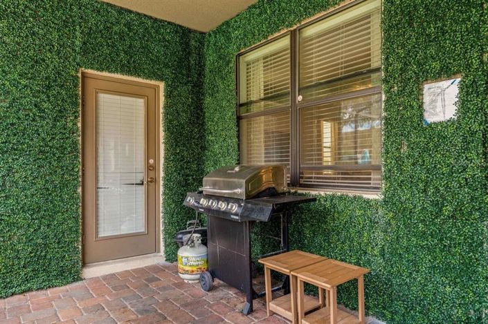 Image No.34-6 Bed House for sale
