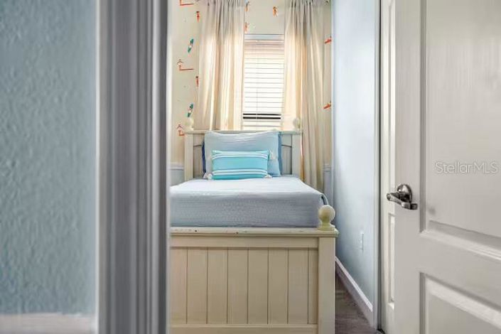Image No.4-6 Bed House for sale