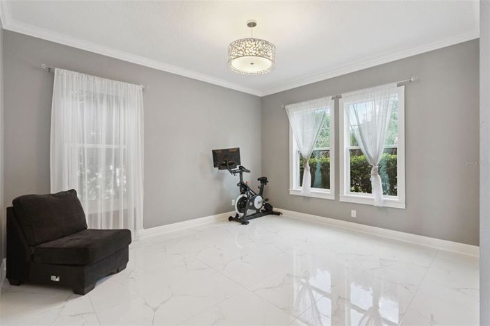 Image No.28-6 Bed House for sale