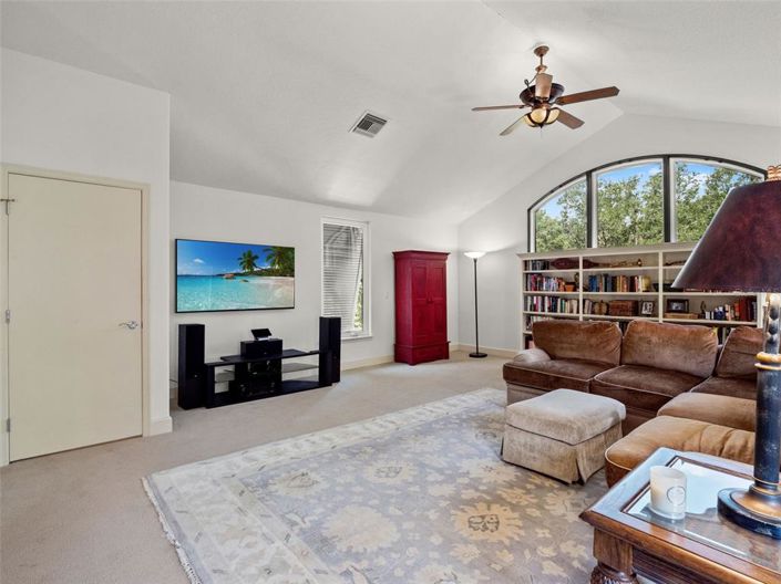 Image No.56-5 Bed House for sale