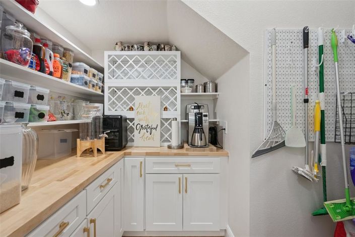 Image No.15-4 Bed House for sale