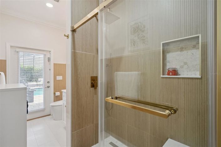 Image No.16-4 Bed House for sale
