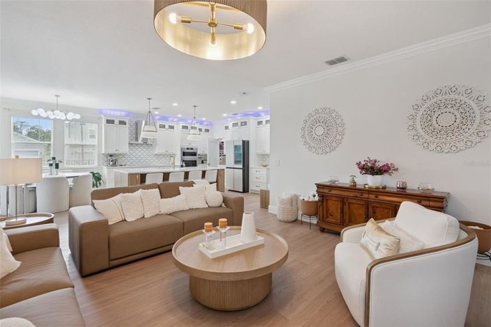 Image No.6-4 Bed House for sale