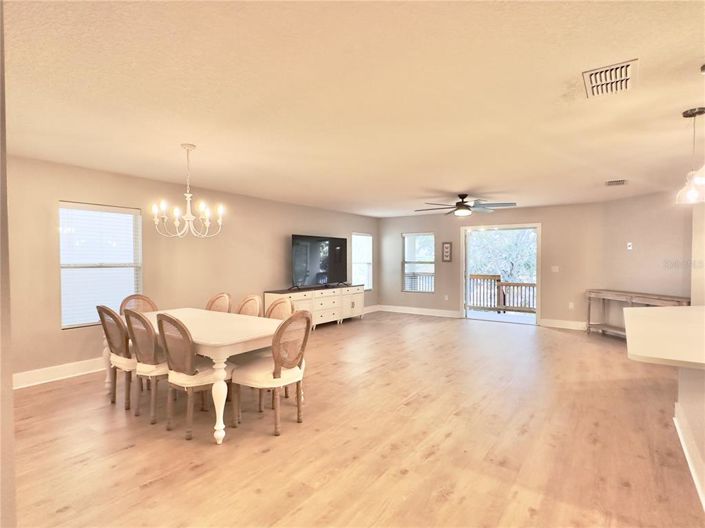 Image No.7-4 Bed House for sale