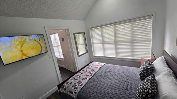 Image No.17-2 Bed Apartment for sale