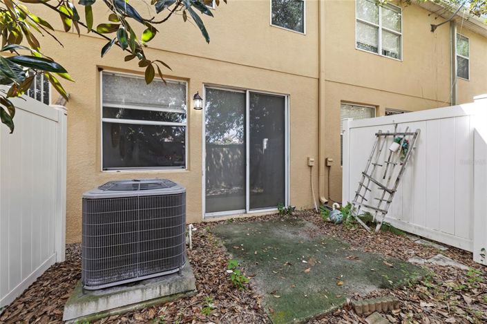 Image No.6-3 Bed Townhouse for sale