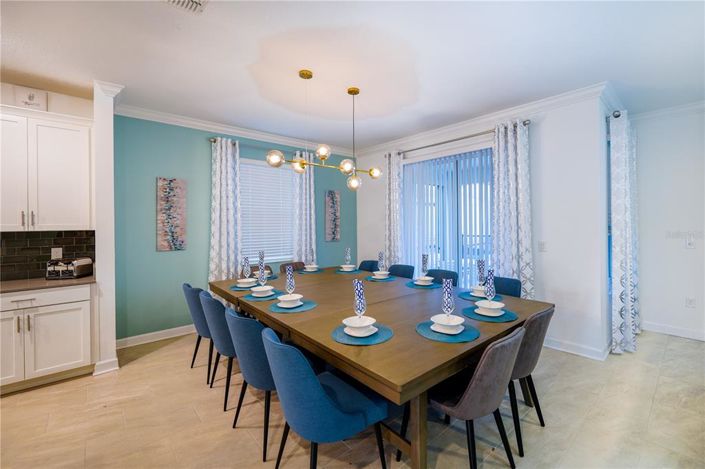 Image No.10-6 Bed House for sale