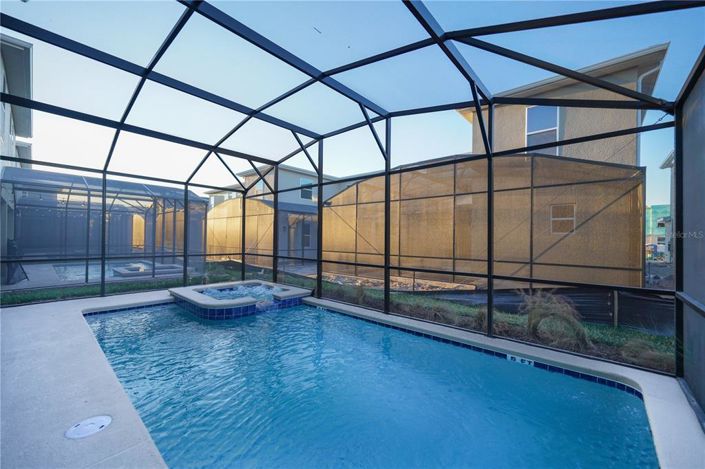 Image No.25-6 Bed House for sale