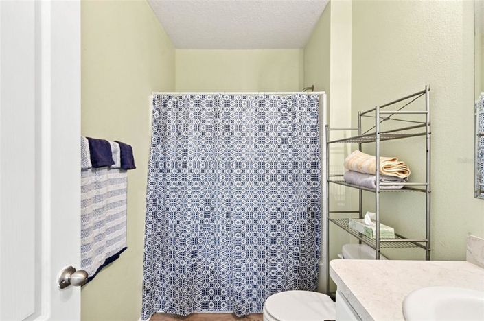 Image No.19-4 Bed House for sale