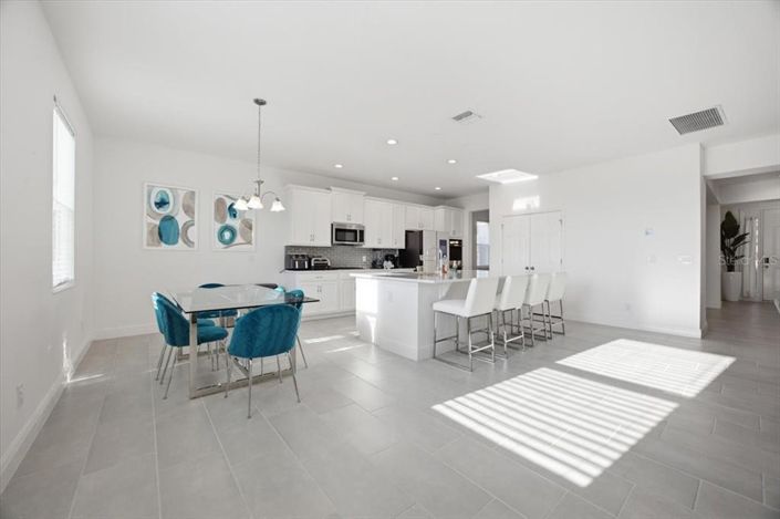 Image No.13-6 Bed House for sale