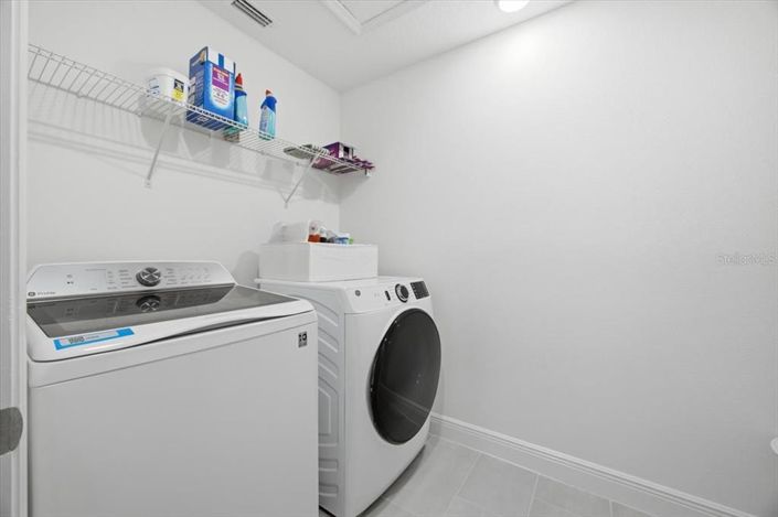 Image No.21-6 Bed House for sale