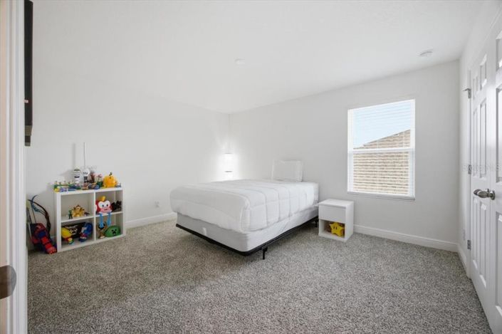 Image No.31-6 Bed House for sale