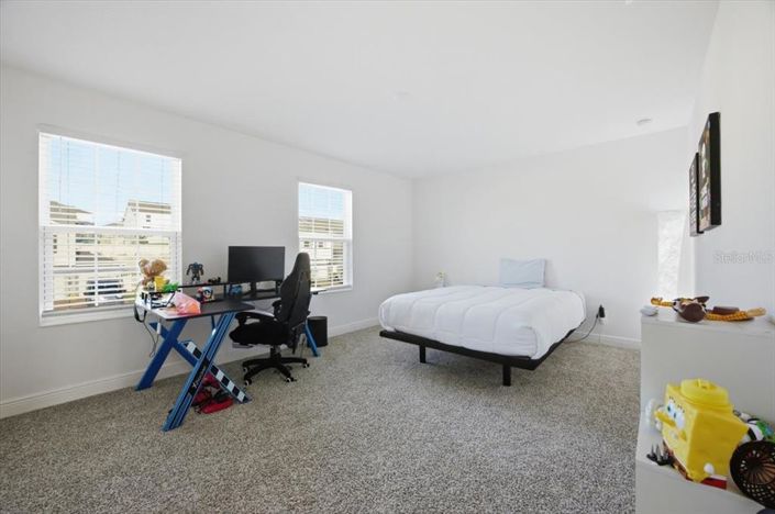 Image No.33-6 Bed House for sale