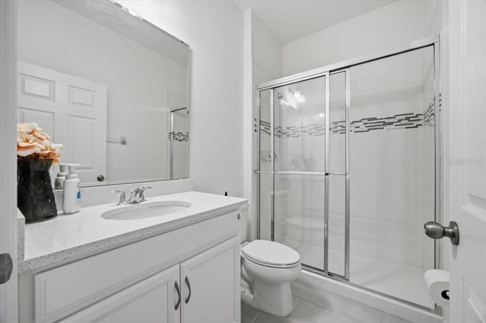 Image No.5-6 Bed House for sale