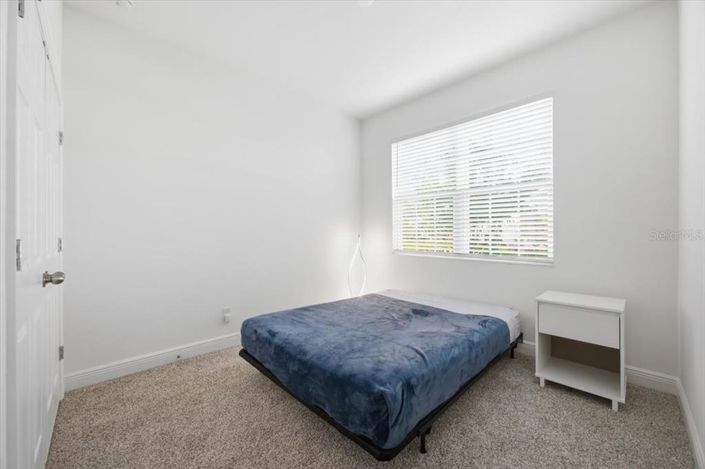 Image No.6-6 Bed House for sale