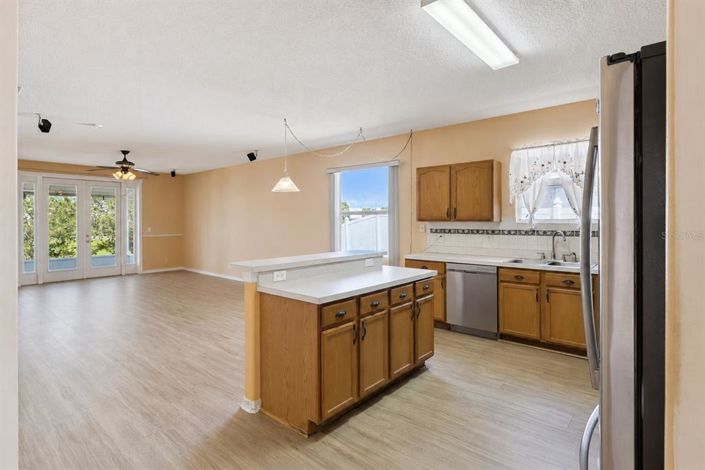 Image No.18-3 Bed House for sale