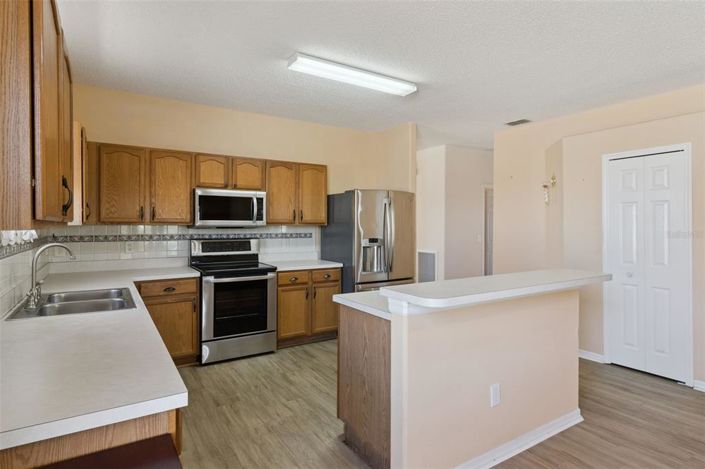 Image No.20-3 Bed House for sale