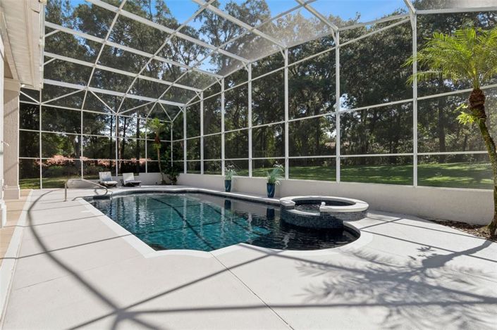 Image No.43-5 Bed House for sale