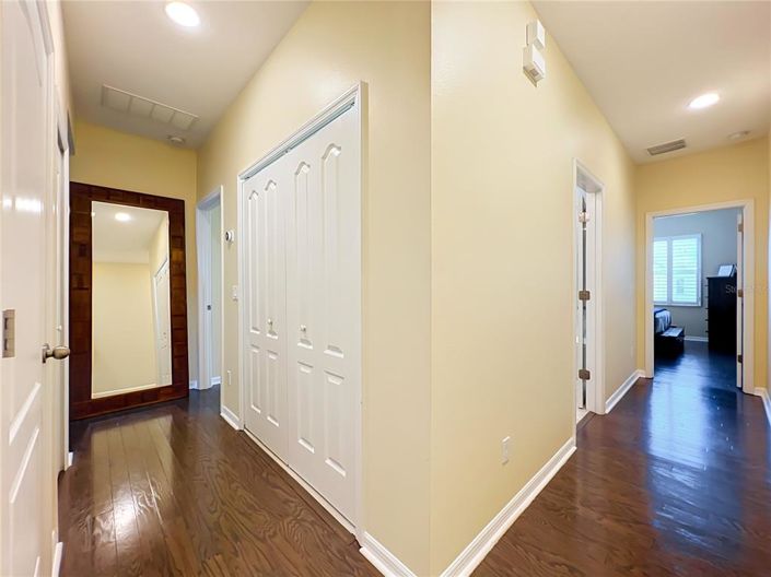 Image No.31-3 Bed Townhouse for sale