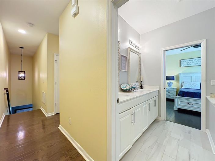 Image No.45-3 Bed Townhouse for sale