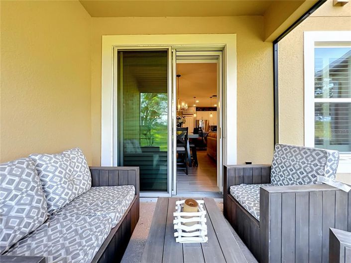 Image No.55-3 Bed Townhouse for sale