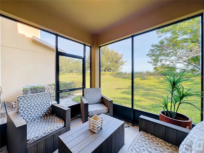 Image No.56-3 Bed Townhouse for sale