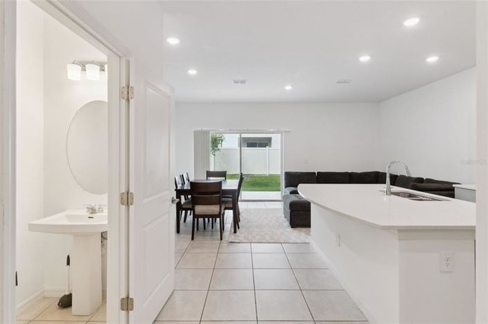 Image No.8-3 Bed Townhouse for sale