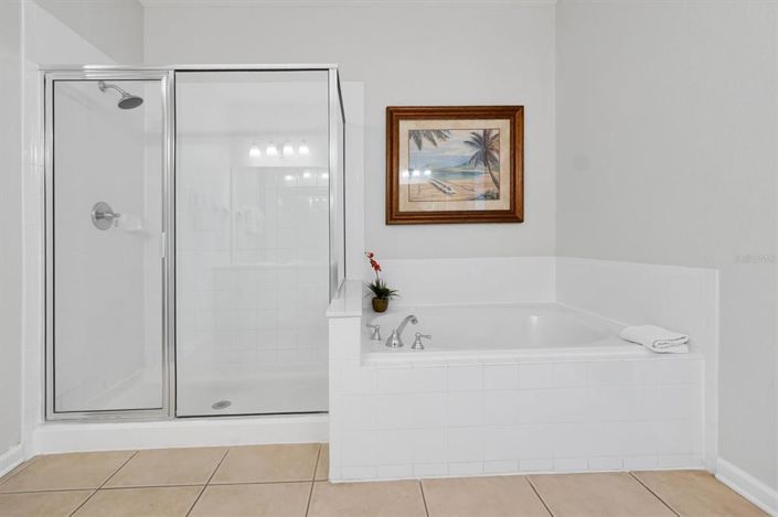 Image No.22-3 Bed Apartment for sale