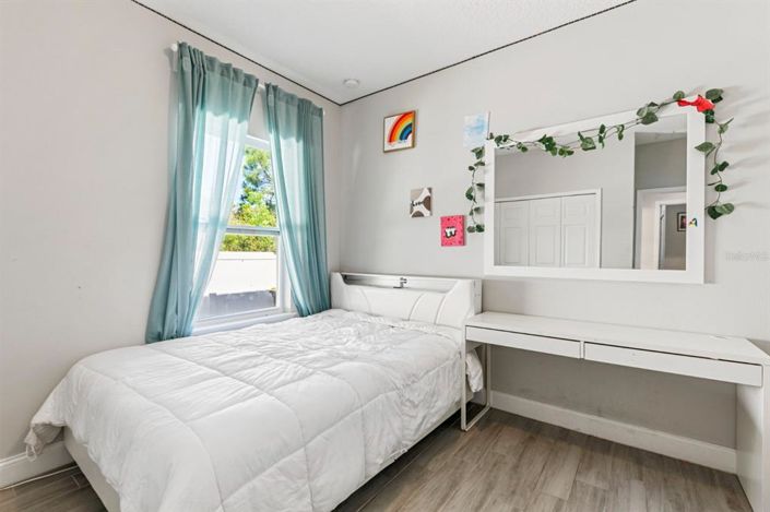 Image No.14-4 Bed House for sale